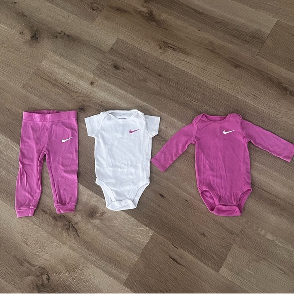 Nike Baby Pink and White Set - Picture 3 of 9